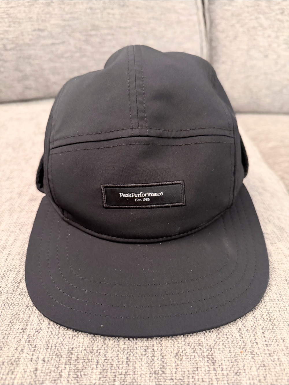 Peak Performance Patch Flap Cap S/M Black Wool Lined Winter Hat Outdoor Ski Tech